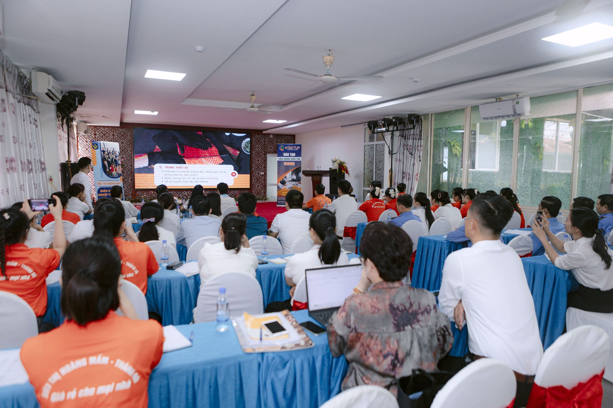 vận hành siêu thị